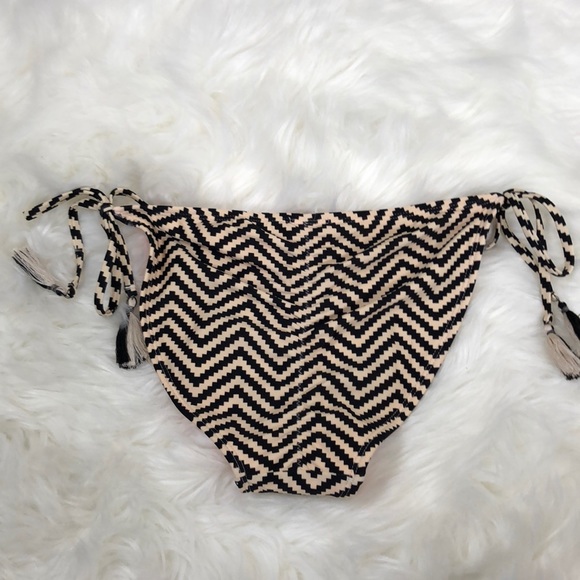 New Black Bikini Suite Bottom Stripe Medium - Picture 4 of 6